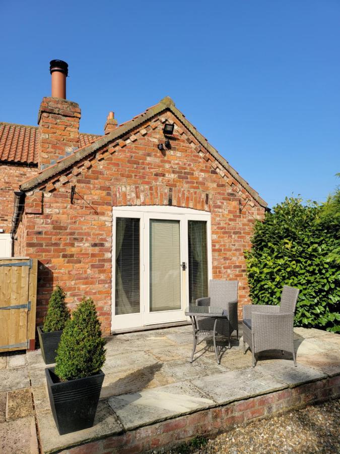 The Blue Bell Inn Weaverthorpe Exteriér fotografie