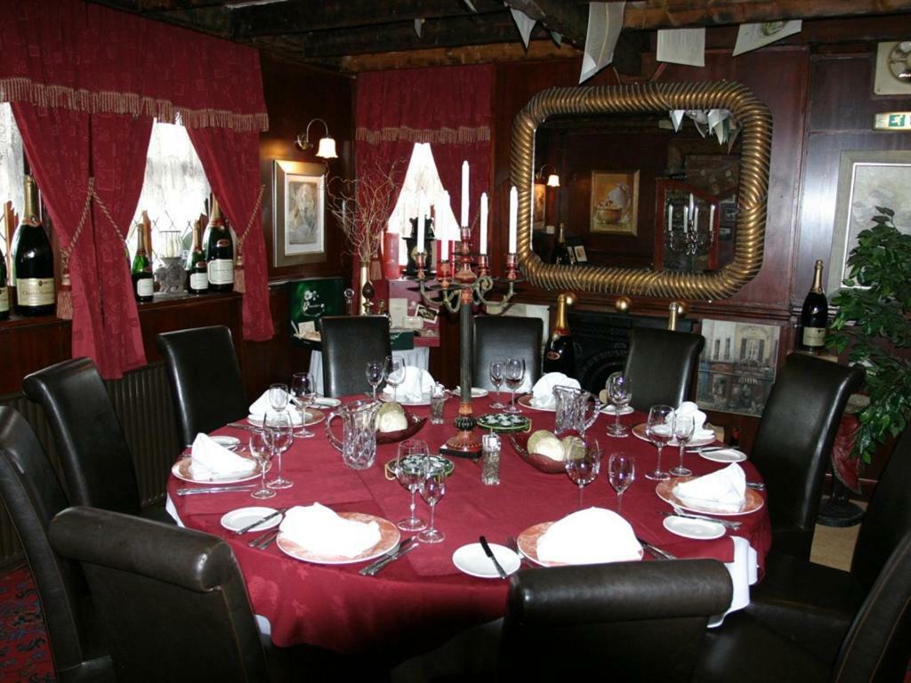 The Blue Bell Inn Weaverthorpe Pokoj fotografie